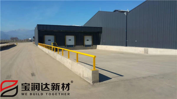 聚氨酯封边岩棉板