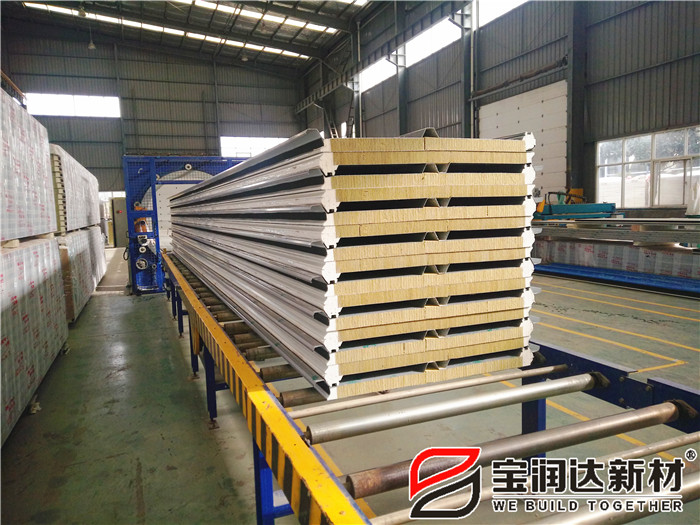 德晋贵宾厅50厚聚氨酯封边岩棉屋面板