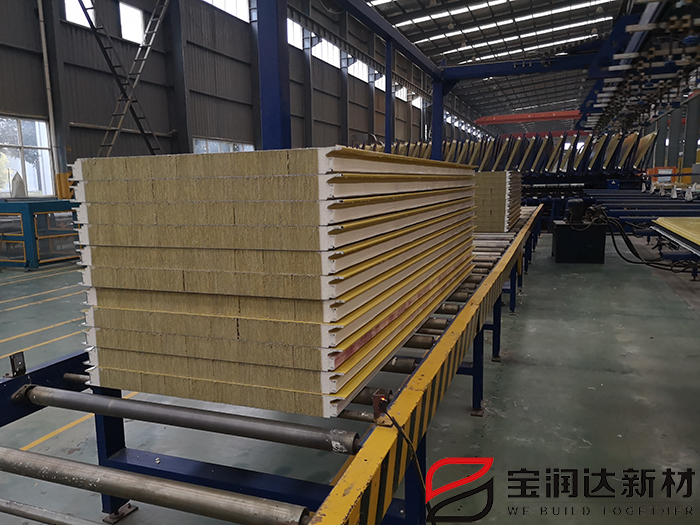 聚氨酯封边岩棉彩钢板