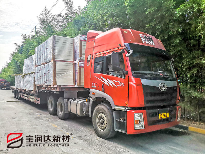 50mm聚氨酯夹芯板发货河北