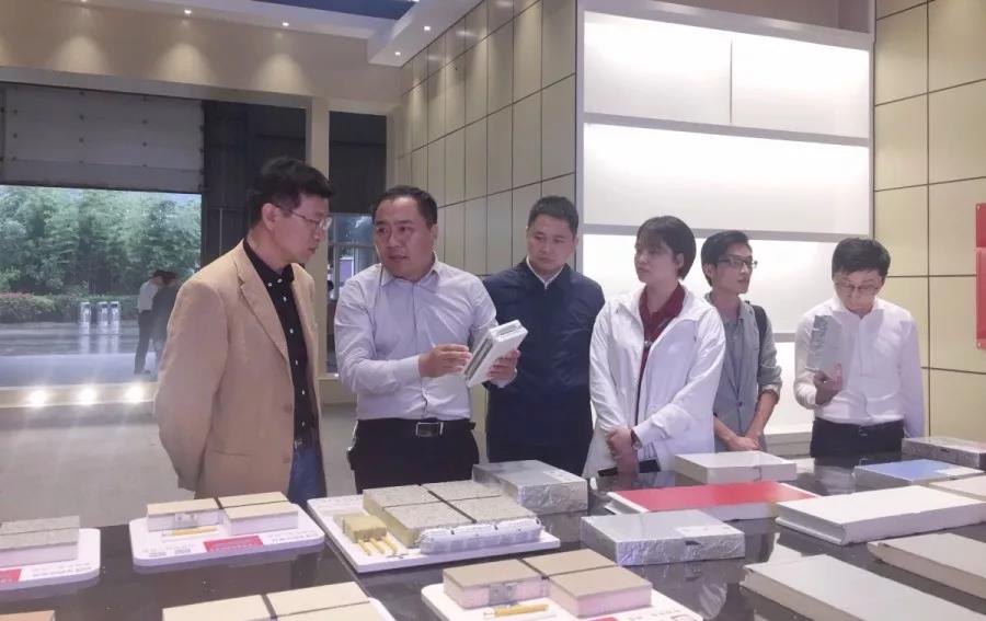 省工信厅领导一行深入德晋贵宾厅， 开展企业智能化改造诊断服务